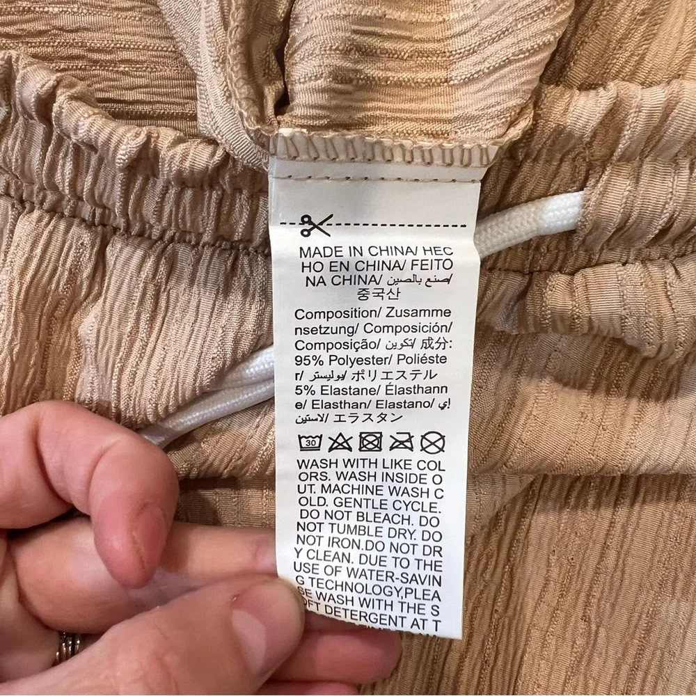 NWOT Manfinity Tan Shorts‎